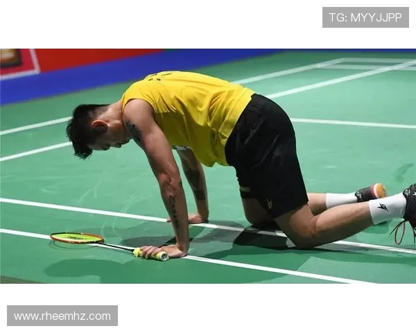 上海羽毛球队在全国锦标赛中以98分高居积分榜首位